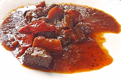 Ungarisches Gulasch / Pörkölt 25