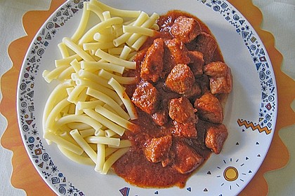 Ungarisches Gulasch / Pörkölt 37
