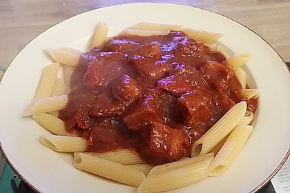Ungarisches Gulasch / Pörkölt 40