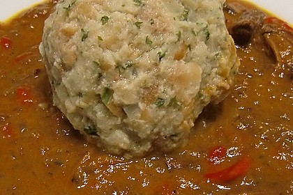 Ungarisches Gulasch / Pörkölt 48