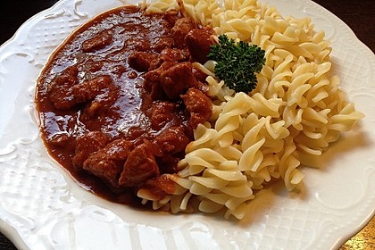Ungarisches Gulasch / Pörkölt 7