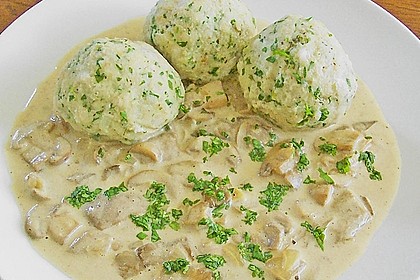 Rucola - Semmelkn&ouml;del mit Rahmpilzen