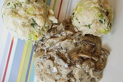 Rucola - Semmelkn&ouml;del mit Rahmpilzen 1