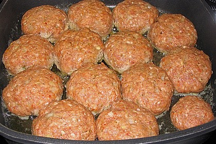 Fleischpflanzerl 7