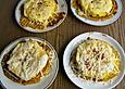 Gedeckter Maispfannkuchen