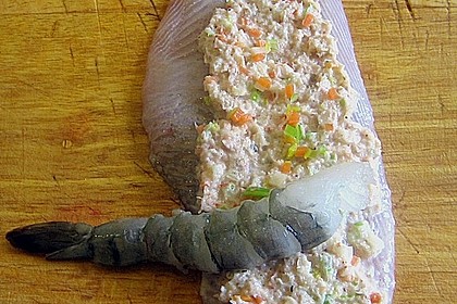 Schollenr&ouml;llchen mit Garnele und Schmorgem&uuml;se in Wei&szlig;weinsauce 3