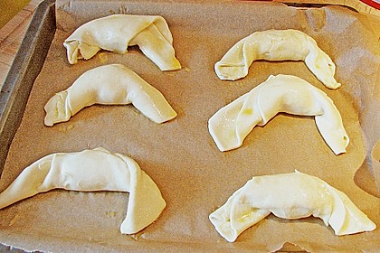 Kipferl aus Quarkteig 8