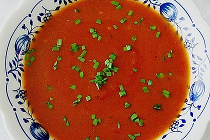 Tomatensuppe mit Orangensaft