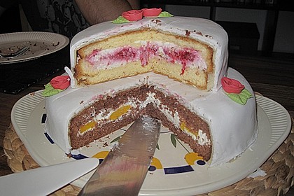 Biskuit - Grundrezept, mit Vanillepudding 12