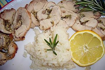 Kaninchenkeule mit Kräuter-Käse Füllung