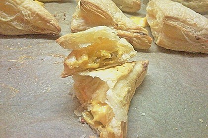 Herzhafte Bl&auml;tterteigtaschen