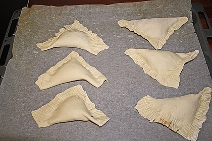 Herzhafte Bl&auml;tterteigtaschen 2