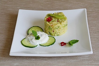 Trio von Couscous, Avocado und Gurke