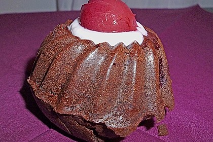 Pietras Schokoladige Kirsch - Gugelhupf 7