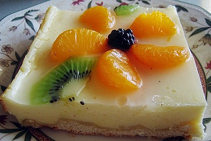 Quarkkuchen vom Blech mit Fr&uuml;chten 2