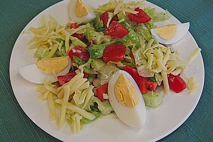 Bunter Sommersalat mit K&auml;se und Ei 7