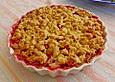 Erdbeer - Rhabarber - Tarte mit Mandelstreuseln