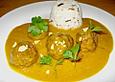 Erdnuss - Hack - B&auml;llchen in Currysauce
