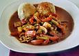 Kn&ouml;del mit Paprikagem&uuml;se