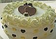 Versteckte Schokoladentorte mit Beeren