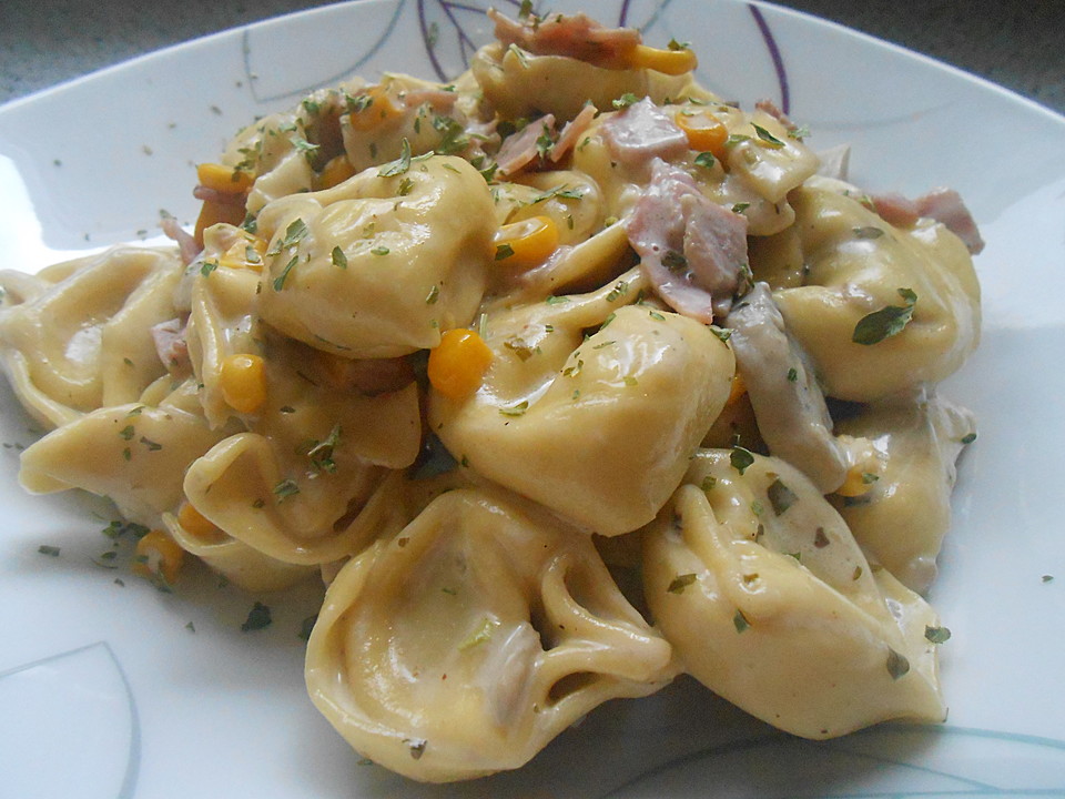 Tortellini mit Kräutersauce (Rezept mit Bild) von Sarina-Emilia ...