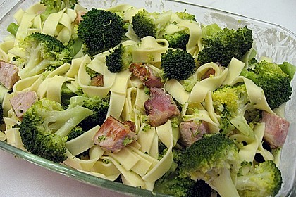 Nudel - Brokkoli - Auflauf mit Kasseler 1