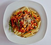 Penne mit scharfen Zucchini (Bild)