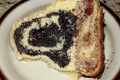 Mohnkranzerl aus Hefeteig 17