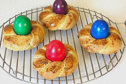 Mohnkranzerl aus Hefeteig 7