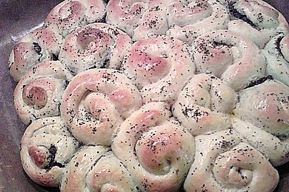 Mohnkranzerl aus Hefeteig 29