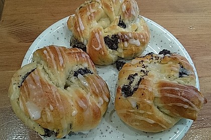 Mohnkranzerl aus Hefeteig 26