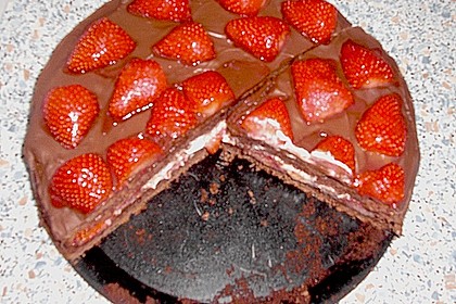 Schokoladen - Erdbeer - Torte 2