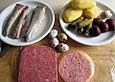 Labskaus mit Matjes und Wachtelspiegelei