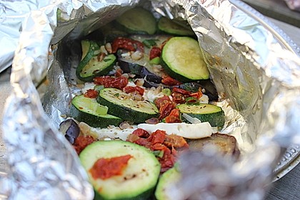 Auberginen-Zucchini-Fetapäckchen 3