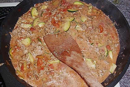 Exotische Putenhackfleisch - Zucchini - Pfanne 1