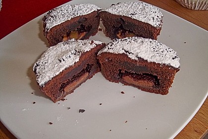 Schokoladentörtchen mit flüssiger weißer Schokolade 14