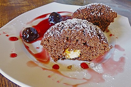 Schokoladentörtchen mit flüssiger weißer Schokolade 6