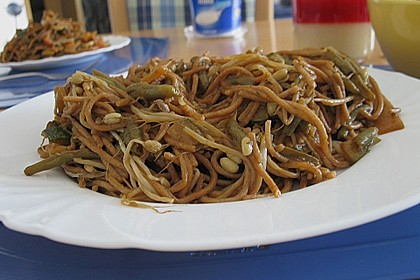 Chow Mein mit 5 verschiedenen Gem&uuml;sen