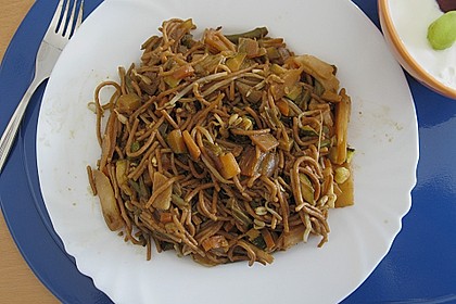 Chow Mein mit 5 verschiedenen Gem&uuml;sen 1