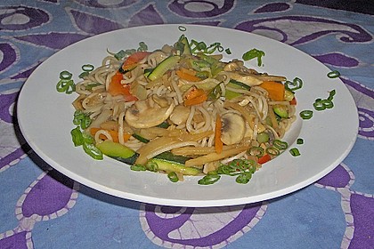Chow Mein mit 5 verschiedenen Gem&uuml;sen 2