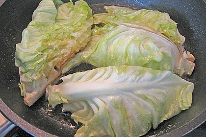 Kingklip auf Spitzkohl mit Papayap&uuml;ree und Sauerampfer