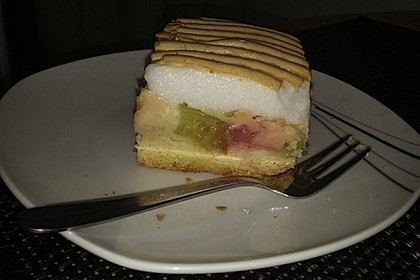 Rhabarberkuchen mit Baiser 89