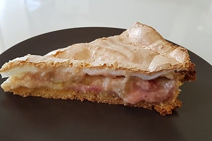Rhabarberkuchen mit Baiser 78