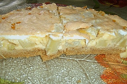 Rhabarberkuchen mit Baiser 97