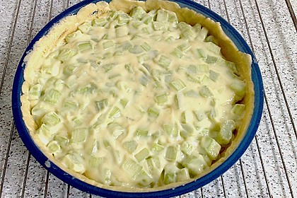 Rhabarberkuchen mit Baiser 131