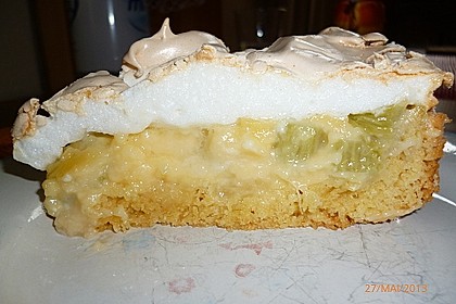 Rhabarberkuchen mit Baiser 42