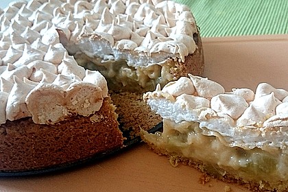 Rhabarberkuchen mit Baiser 45
