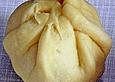 Ged&auml;mpfte, pikant gef&uuml;llte Hefeteigtaschen