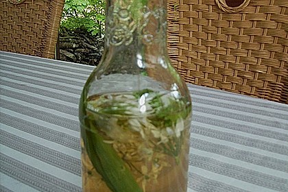 B&auml;rlauchbl&uuml;ten - Essig 2