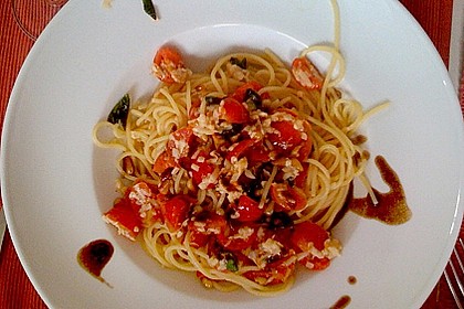 Spaghetti mit Cocktailtomaten 60